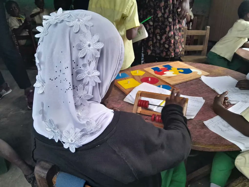 ChanceChildhood's tweet image. Filling a backpack could give a child the chance to dream bigger &amp;amp; aim higher. Let's equip the next generation to have the future they deserve. 
Choose your backpack today bit.ly/45MKdtN 🎒📚 
Primary: £7 books, pencils, a meal.
Nursery: £11 for puzzles &amp;amp; learning tools.