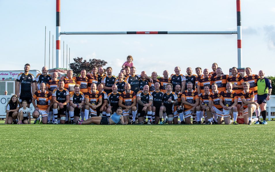 After 25 days, 1Million metres, and £££’s raised for #MND charities..  We were honoured to have played our part with the culminating run out vs @RuggerRun - Tunni, you’re an absolute legend for what you’ve achieved 👏

#fordoddie
#4Ed
#forcrispy