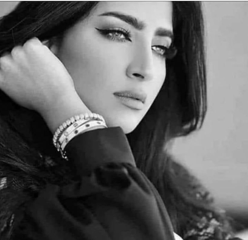 ٠
٠
٠
٠
اذا مليت مني او حسيت اني شيء
مزعج لاتتجاهلني بالكلام بس قول 
لي مو مرتاح معك صدقني ماعاد 
          تلقى لي اثر  🚶🏻🥀