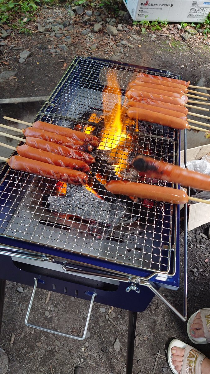 Prendre123's tweet photo. 本日は19時〜OPEN🎵

昨日は天候にも恵まれ
毎年恒例イベントの復活で
川でのBBQ楽しめました！

今週も一週間
よろしくおねがいします！

#ダーツ #ダーツバー #富士見台 #中村橋 #練馬 #お酒 #お得 #ビール #飲み放題 #歌い放題 #投げ放題 #カラオケ #きゃっほいまつり https://t.co/pPqQAQoqpk