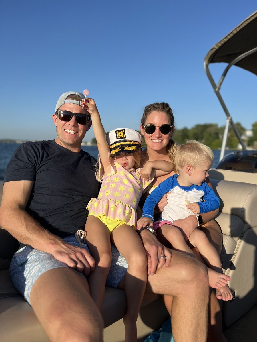 mrj8cobson's tweet photo. Great evening boat cruise to cap off another great summer. Bring on the school year! https://t.co/mGXgm7nR95
