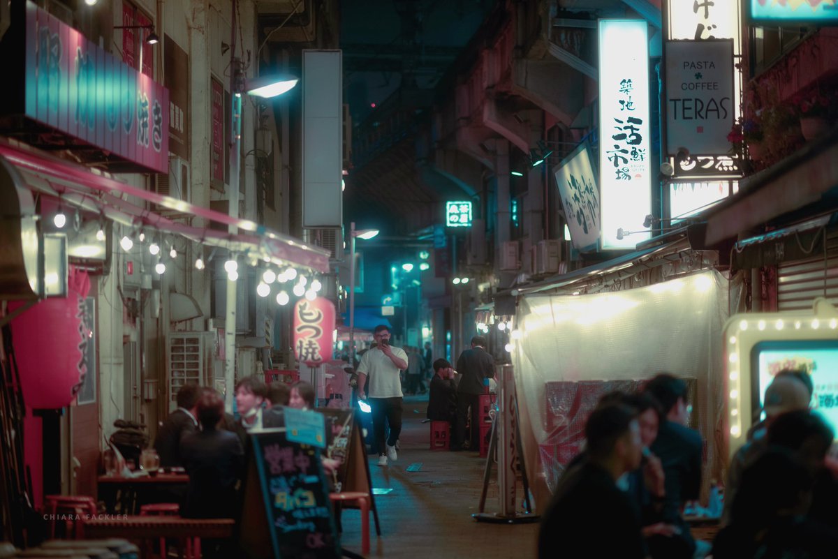 Ueno 

#streetphotography #nightlife #japan #photography #capture #city