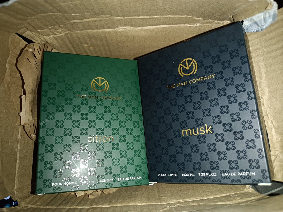 k29970123's tweet photo. @themancompany A complaint has been filed against @themancompany for Incorrect advertisement, Looting the customers.
I have received wrong perfume for this order 
Your order 1940216 is.
@DelhiPolice kindly check the FIR as soon as possible,Below is the image of product received. https://t.co/6VSa7Ejc8H