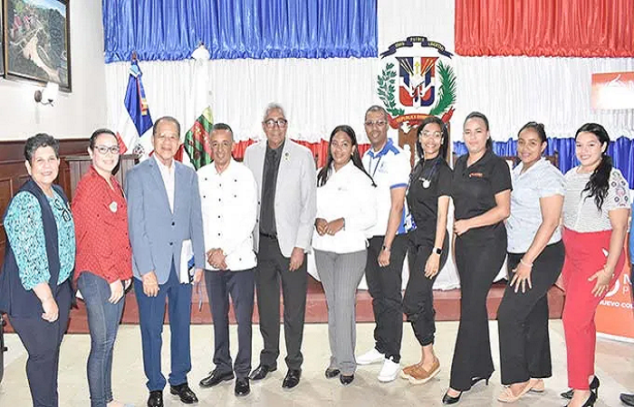 AlcaldiaSFMrd's tweet photo. Ayuntamiento Municipal, Rehabilitación y SRSND realizan operativo medico para colaboradores de la alcaldía
https://t.co/niG9giMcPX https://t.co/2PbzHpel0N