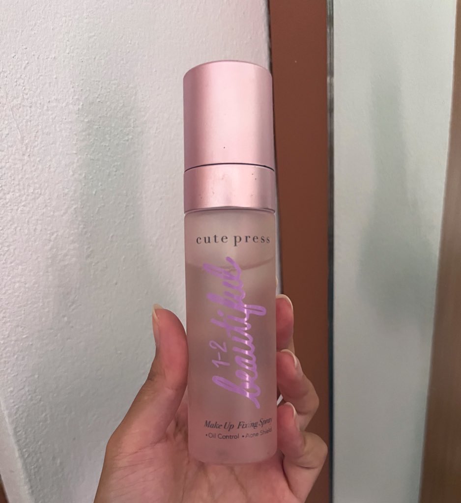 tpwck's tweet photo. Cute Press 1-2 Beautiful Make up Fixing Spray สเปรย์สำหรับล็อคเมคอัพ เหลือตามภาพ ส่งต่อ 99 #ส่งต่อ #ส่งต่อเครื่องส���าอาง #ส่งต่อเครื่องสําอางค์ #ส่งต่อคสอ #makeupspray #คสอมือสอง #ใช้ดีบอกต่อ #ใช้จริงรีวิวจริง #ส่งต่อสกินเเคร์ #ส่งต่อสกินเเคร์มือ2 https://t.co/cG1GwHq95v