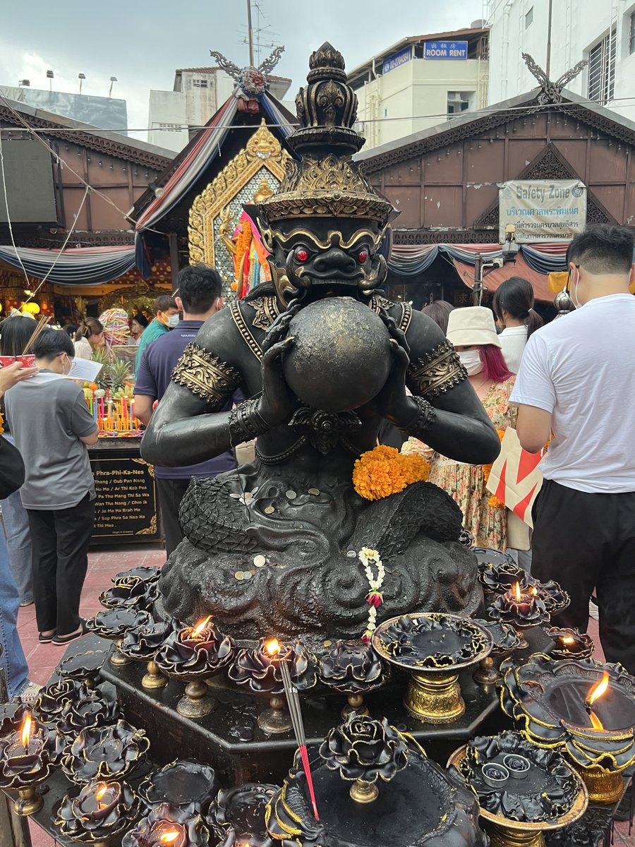 6ลำดับราศีด่วงเด่น พระราหูพลิกดวงชะตาจากร้ายกลายเป็นดี 

🖤มังกร
🖤มีน
🖤พฤษภ
🖤เมถุน
🖤สิงห์
🖤ตุลย์

นับจากนี้ไปจะพบเจอแต่เรื่องดีๆ สิ่งแย่ๆได้ผ่านพ้นไปและไม่หวนกลับมา

ปล.รีทวิตและกดใจ+พิมพ์ 9รับสิ่งดีๆ🔮

#ดูดวง