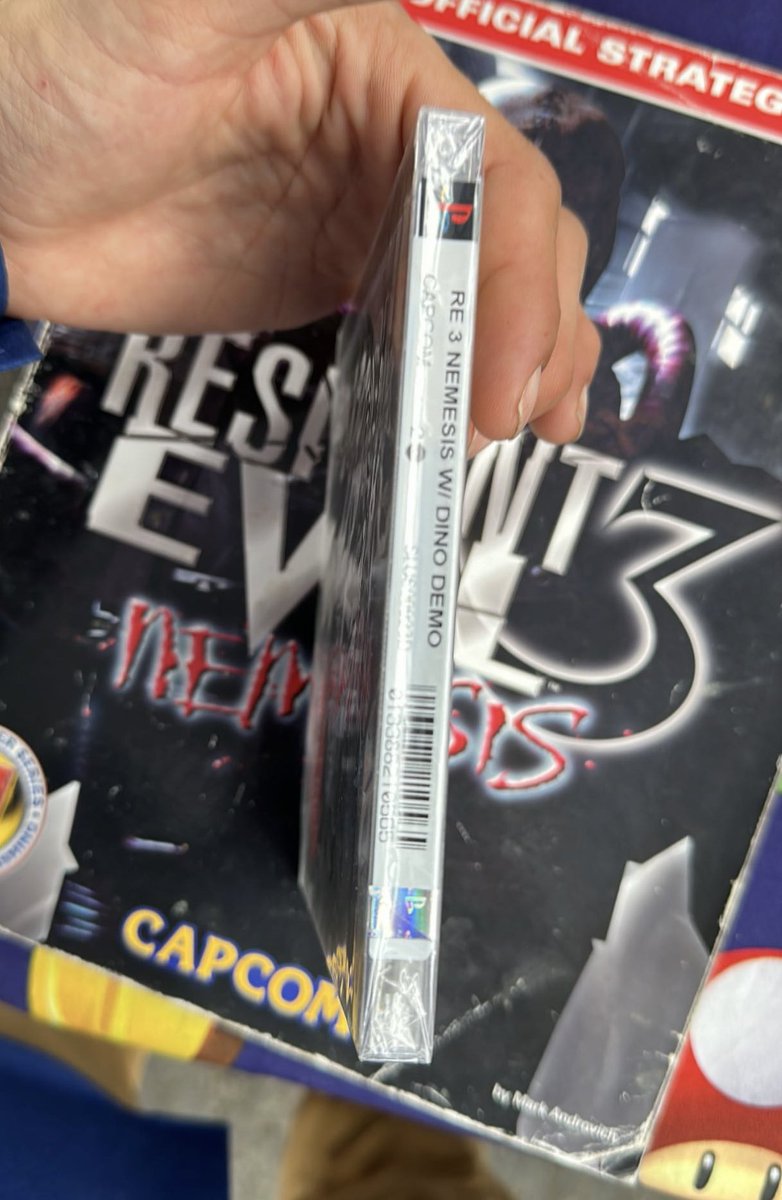 JazzAddix's tweet photo. Welcome to the collection. Factory sealed from release date. Hang tab still attached and not lifting 😍🧟‍♂️ https://t.co/W5e2Z8HxTe