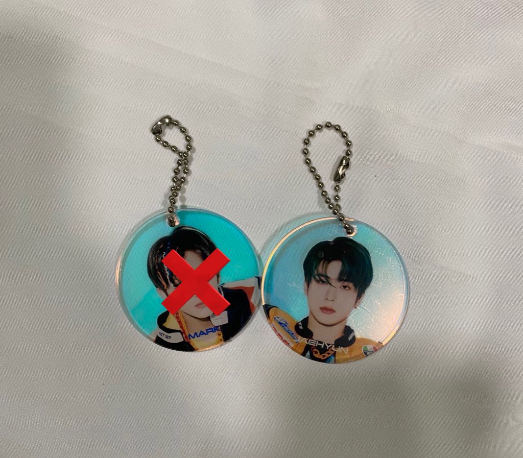 dearnctgo's tweet photo. wts nct 127 holo keychain

• jaehyun tfr punch holo keychain
• rm10 excl postage 
• dm to buy 

#pasarNCT #pasarNCTmy https://t.co/WxdKVKu6mw