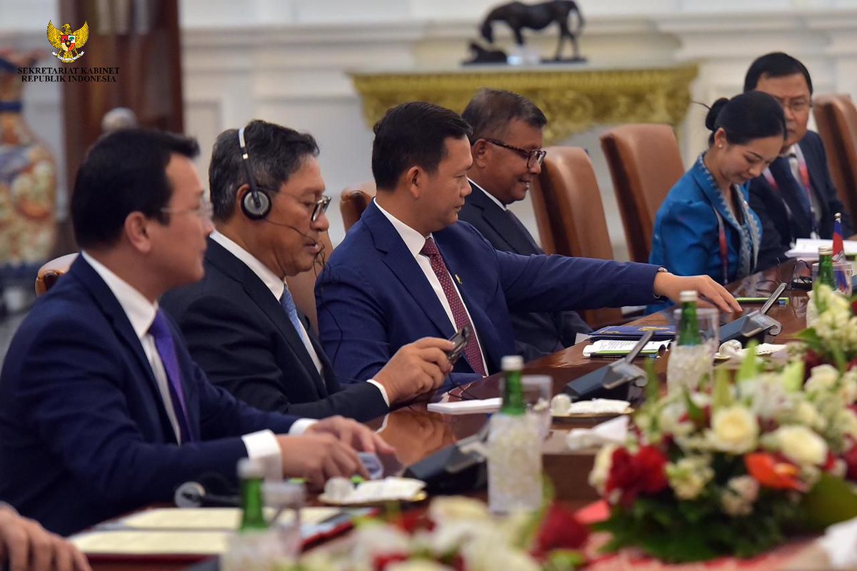 Presiden @jokowi menggelar pertemuan bilateral dengan PM Kamboja Hun Manet di Istana Merdeka, Jakarta, Senin (04/09/2023). Seskab @pramonoanung turut mendampingi Presiden. Foto: Humas Setkab/Rahmat #ASEANSummit #ASEAN2023 #ASEANIndonesia2023