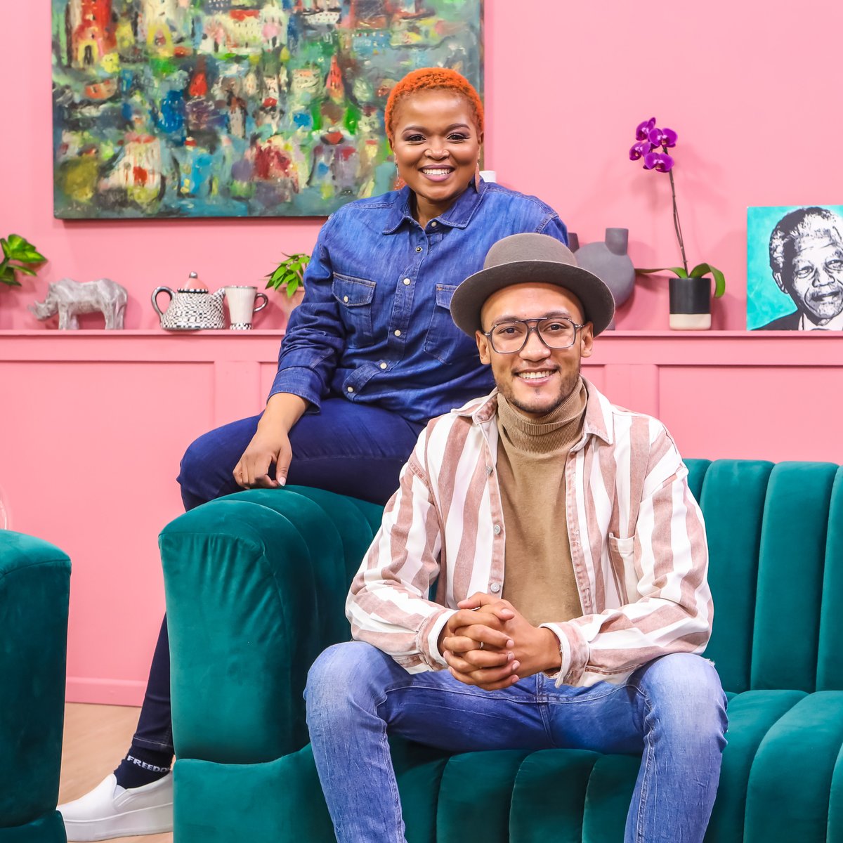 AfternoonChat's tweet photo. Our #Excella Young Chef Judges are ready to meet the next contestant!

Tune in tomorrow at 6pm #AfternoonExpress #MealsMadeExcellent https://t.co/pN7RQmxNxo