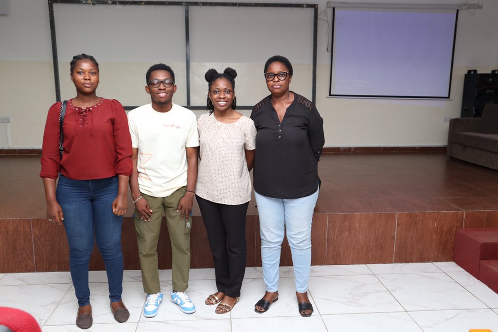 Sunflower_dak's tweet photo. Last month’s #TimeWithAMentor session at @openlabsgh
Big thanks to the audience and everyone who made it a success!
Our next session is happening 13th of September. We will talk about ‘Brand Building With Intention” with @IreneSiaw_
Hope to see you there!
Love, Kwaku 🌻 https://t.co/0rsusUjnE5