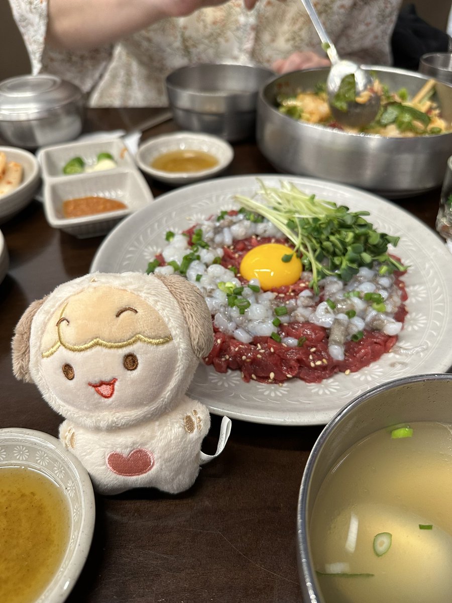 125_soobinn's tweet photo. 晩ご飯はユッケ❣😆️🌟 https://t.co/z60WN8An2c