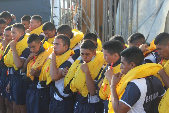 httpspbstwimgcommediaF5L3yAtW0AEDdrRformatjpgnamesmall