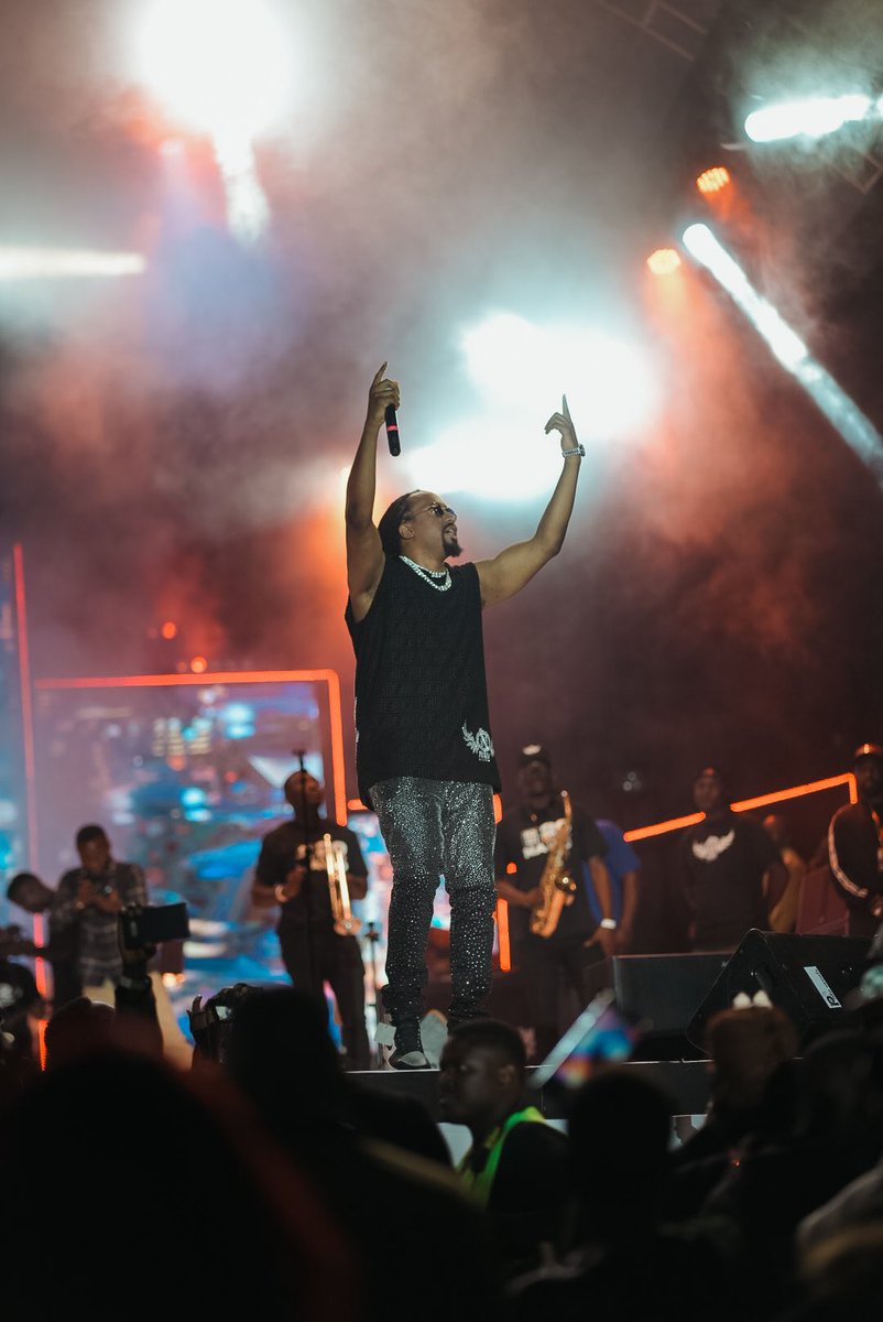 Mugibson's tweet photo. Oh What A Night It Was At The #20YearsOfNavio Concert.
Thanks to all who attended and congratulations to #TAGEvents for yet another successful one. 🪩
Here’s a replay of some highlights from the celebration via @talentafrica’s YouTube Channel:
Click ▶️ https://t.co/wYBOVwPoJc https://t.co/sjhTwihpRs