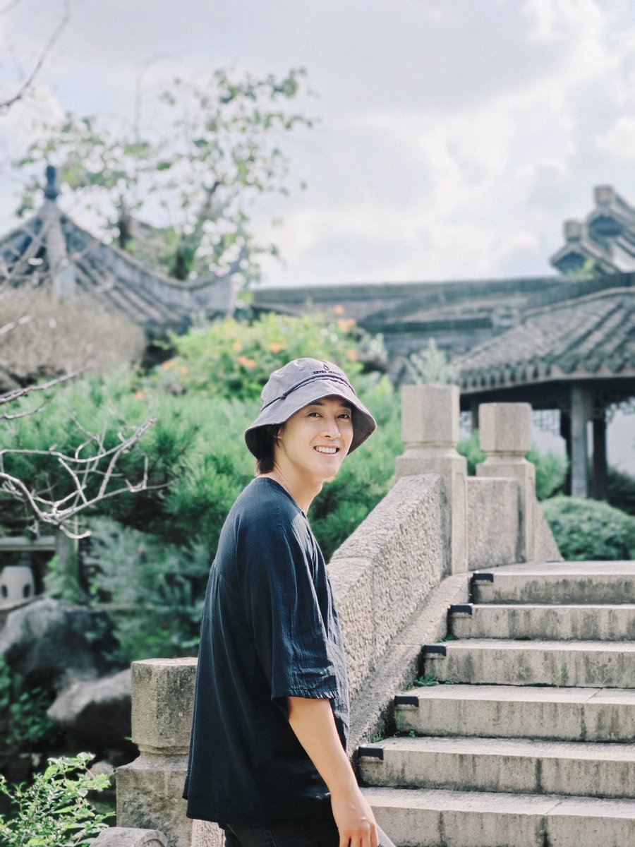 Evelos1's tweet photo. @khj_heneciatwt beautiful prince, Blessings and on this side waiting for November to arrive. 🥰🫰💚👽Thank you for sharing your trip... https://t.co/qtZLImoWmP