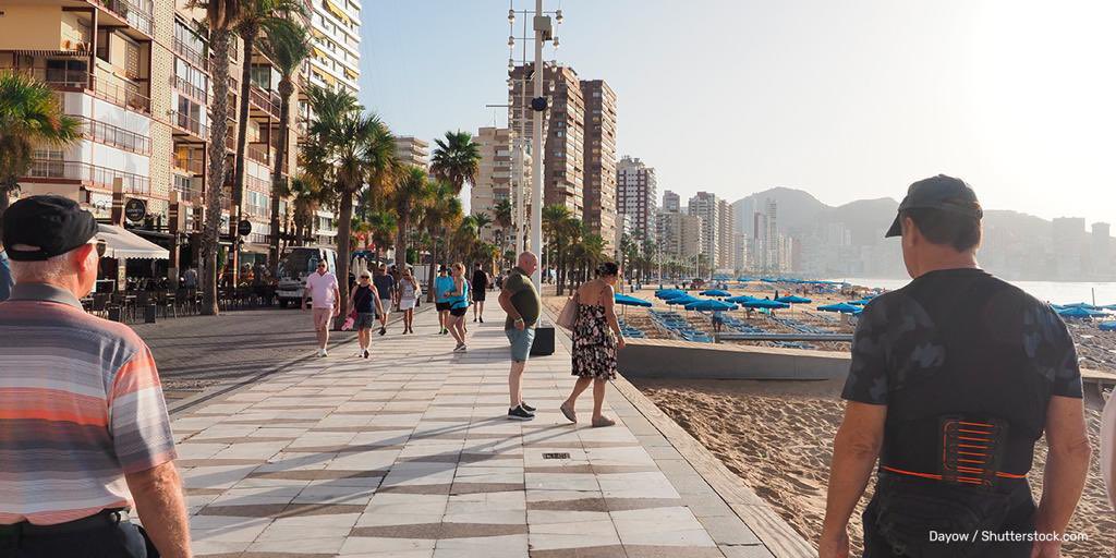 EspanaEnLatam's tweet photo. Y si te apetece explorar la ciudad, ¡en #Benidorm tienes muchas actividades para disfrutar! 😊
▶️ Una visita al #BalcónDelMediterráneo, una vuelta por el #PaseoMarítimo, un día en el acuario #Mundomar... 🤩
👉 https://t.co/eq2OILl2Cl
#VisitSpain #SpainCoast @c_valenciana https://t.co/31O0NUFIO1