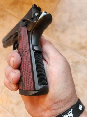 chencustom's tweet photo. Happy #MagwellMonday ! Thank you to Jonathan for this awesome pic of the Chen SI Magwell on his Colt 1911. That roundbutt looks 🔥 

Check out the link in our bio for the ultimate 1911 upgrade!

#SIMagwell #DropIn #Magwell #chencustom #HighestQuality #cncmachining #custommagwell https://t.co/Gq8X6hTiTJ