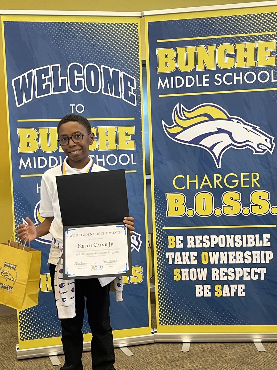BenHillBeenReal's tweet photo. My Avid IB Student of the Month!! https://t.co/eW1AHaiK18