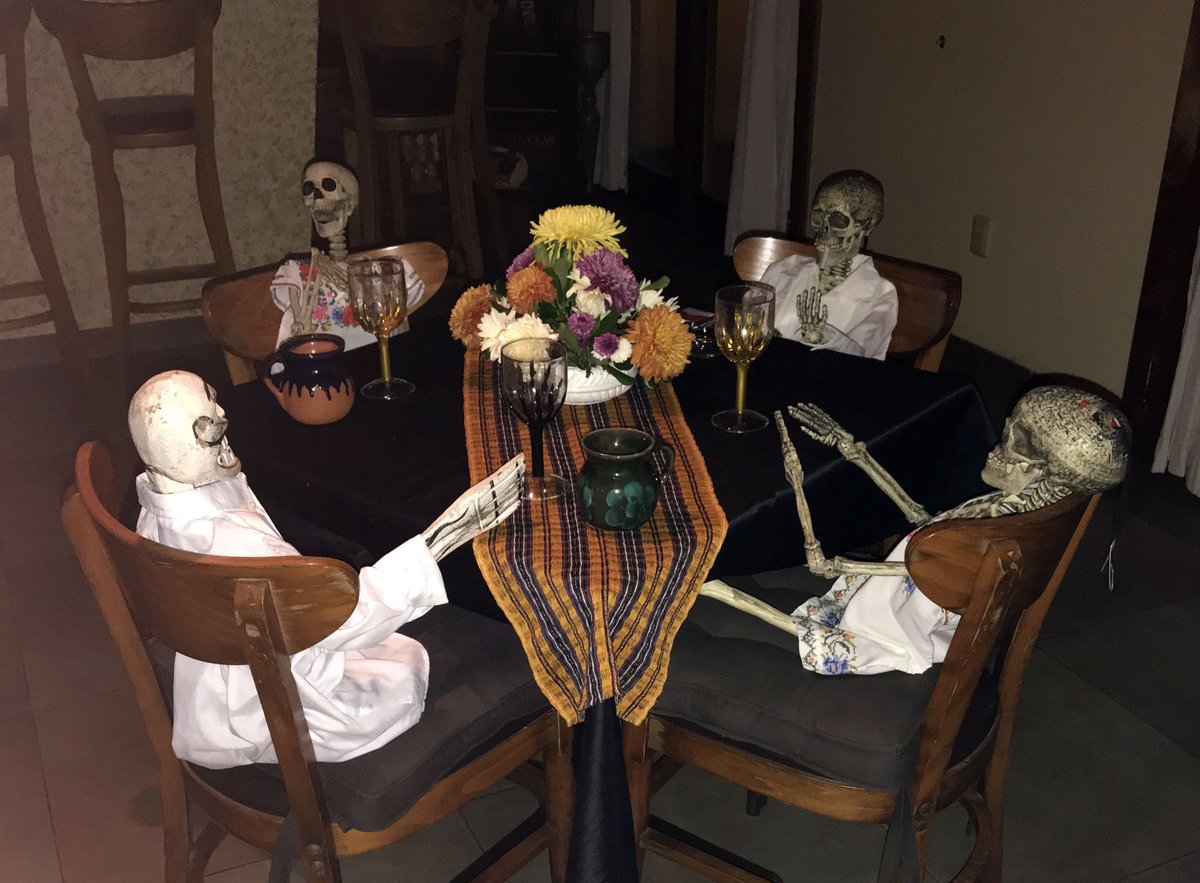 🦃 Don't miss your chance to experience Cozumel's Day of the Dead festivities. Book your tickets now for a once in a lifetime celebration! 💀 ow.ly/RQXA50PHfYk #DayoftheDead #Cozumel #Celebrate #cozumel #cozumelmexico #cozumelisland #islacozumel #yolo #muerte