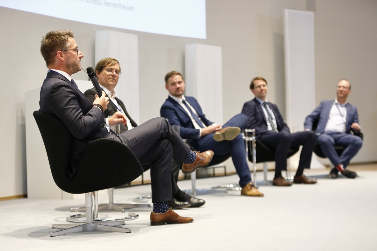 Vielen Dank <a href="/nord_lb/">NORD/LB</a> für die Einladung zur Kapitalmarktkonferenz 2023 in Hannover. Eine schöne Gelegenheit, #Ostbelgien gegenüber potenziellen Investoren vorzustellen.

Infos über unsere Region gibt's hier: ostbelgieninfo.be/desktopdefault…