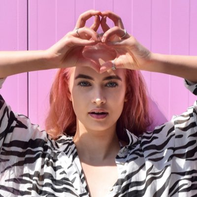 LucyIsTurner's tweet photo. #NewProfilePic https://t.co/qWGOPfnwko