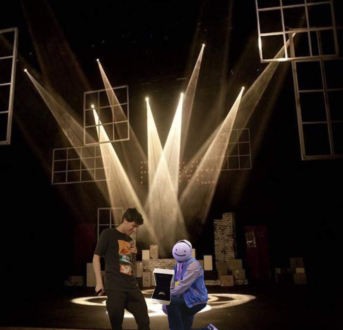 floradrolo's tweet photo. imagine spotlight is the last song, and suddenly all the lights go down, Heatwaves starts playing and when the lights are on again, this is what you see https://t.co/ySjuS4tXhb