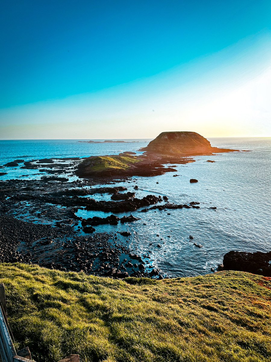 RSaprative's tweet photo. The blue tone is the result of post processing. Second picture is the original and the third picture is just another picture taken with a very low exposure.

Philip Island, Victoria, Australia
Sept 2023 https://t.co/0n64vSrFJL