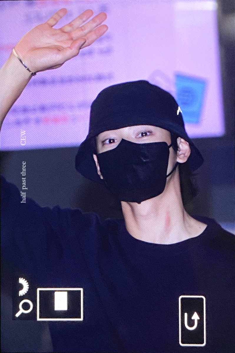 _halfpastthree_'s tweet photo. 230904

울 ㅇㅏ기 잘 다녀와아아앙( ¤̴̶̷̤́ ‧̫̮ ¤̴̶̷̤̀ )💙

#차은우 #CHAEUNWOO @offclASTRO https://t.co/qAViY3jaCL