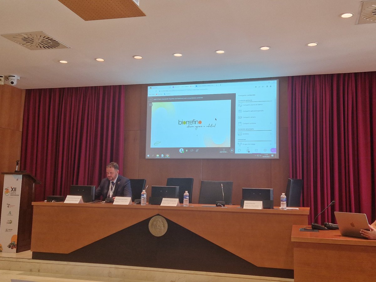 <a href="/JoseRamonFreir1/">Jose Ramon Freire Lopez</a> de la #Asociacion Española de #Bioetanol expone en el XII Congreso de #Agroingenieria "Biorrefino y Reindustrialización Rural" <a href="/ETSIASevilla/">ETSIA Univ. Sevilla</a> <a href="/unisevilla/">Universidad de Sevilla</a> <a href="/AgroIng2023/">XII Congreso Ibérico de Agroingenieria 2023</a> #ETSIA #co2 #ecocarburantes #bioetanol
