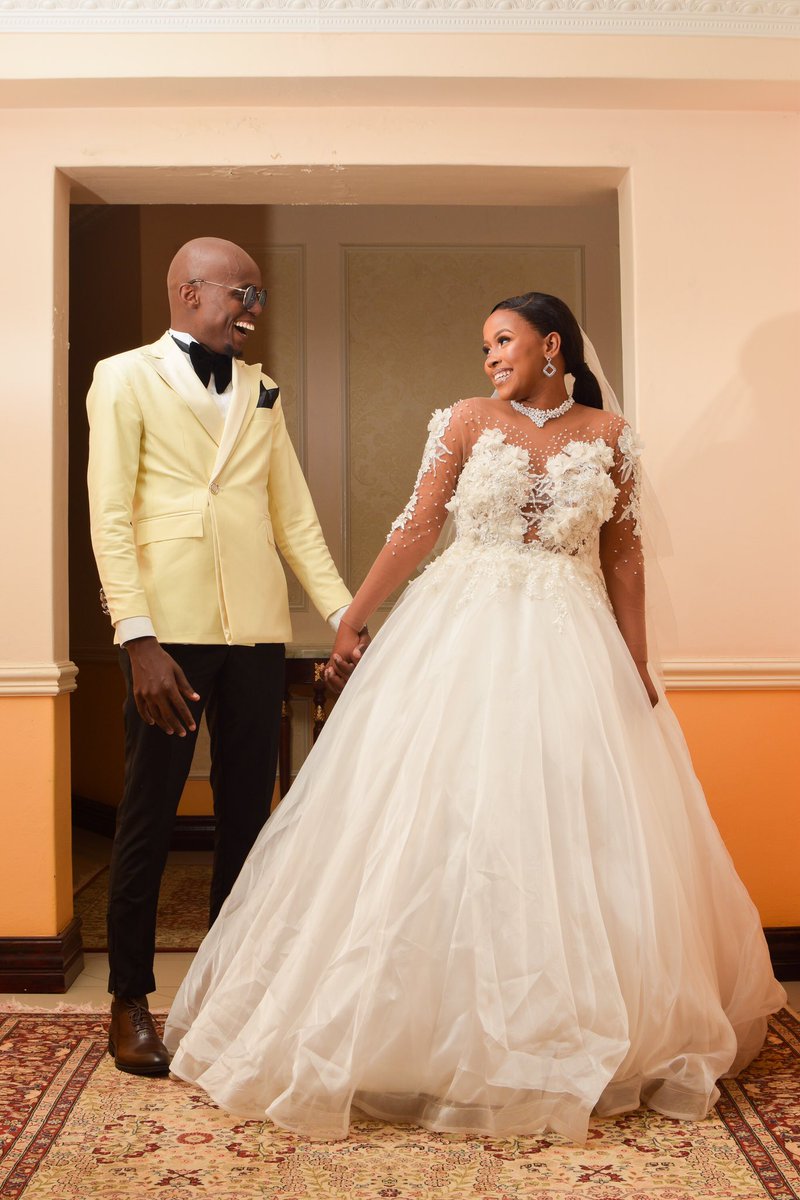 𝐒𝐢𝐦𝐢𝐬𝐨 𝐒𝐢𝐦𝐞𝐥𝐚𝐧𝐞 tweet media