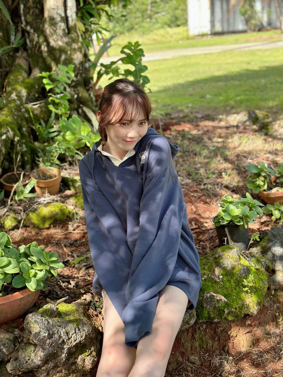 乃木坂46 田村真佑1st写真集『恋に落ちた瞬間』【公式】発売中