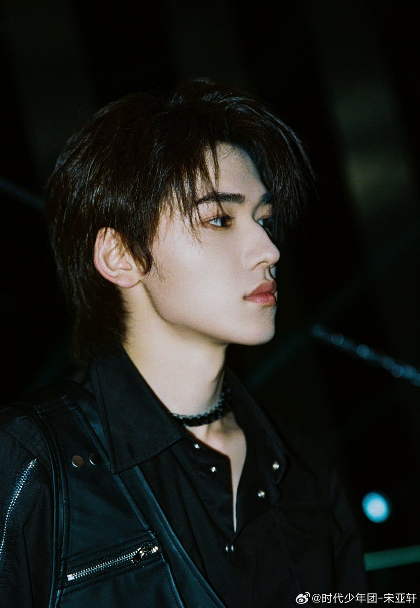 AllforSYX's tweet photo. ❣230904 宋亚轩微博更新 weibo update❣

专注帅气🤫 ​​​ ​​​​

#宋亚轩 #PM5:23 #TNT #时代少年团 #Teensintimes #leadsinger #mainvocal #宋亞軒 #SongYaXuan #송야쉔 https://t.co/SJR7je6dLa