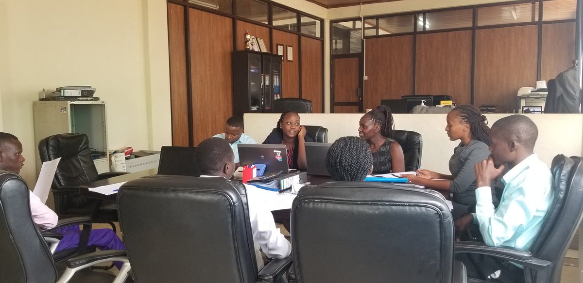 OPTSOLCONSULT5's tweet photo. Blessed new week # monday meeting # Always deliver more than expected https://t.co/OwNhQ0xlr6