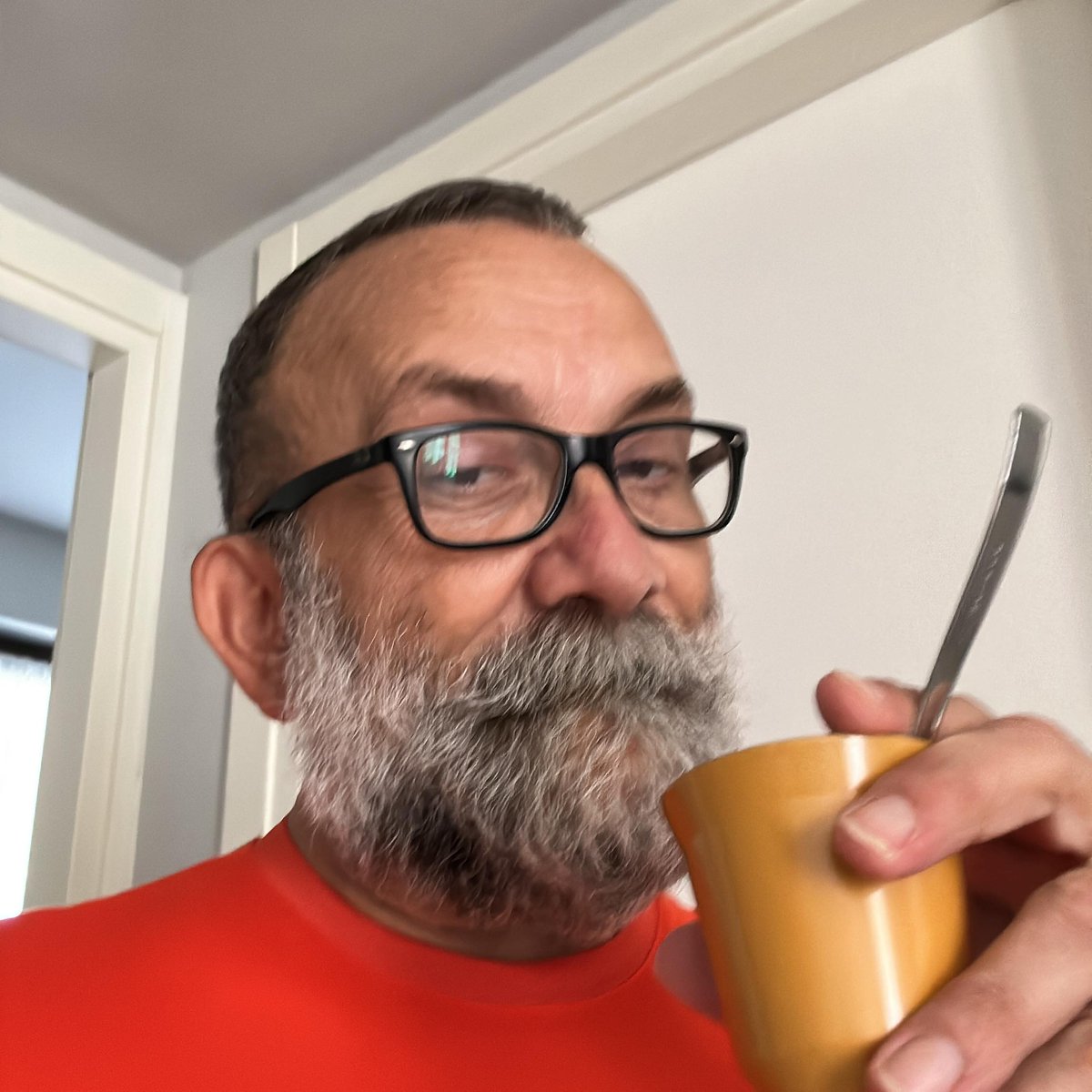 Si ritorna per nuovi brani nuova musica nuovi viaggi. buon lavoro a tutti