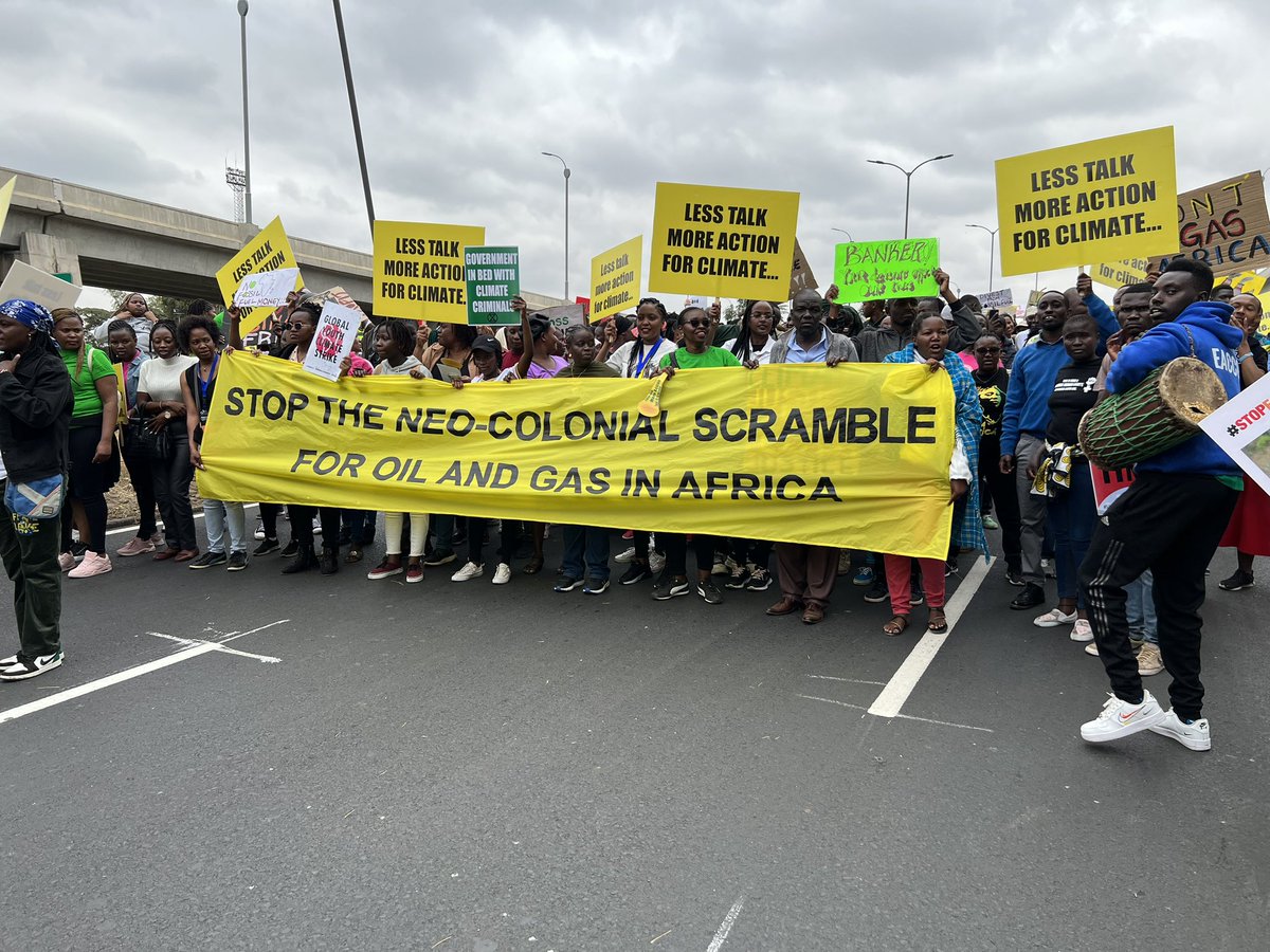AfricansRising's tweet photo. We are the people!

We are the decision makers! 

The conversation about #ClimateJustice should be people led NOT government closed-door, street-barricades conversations! 

🚨 We are the CHANGE!! 

#AfricansRising #AfricaClimateSummit 
#DontGasAfrica #EndFossilFuels 
#StopEACOP https://t.co/ydH5qFX09w