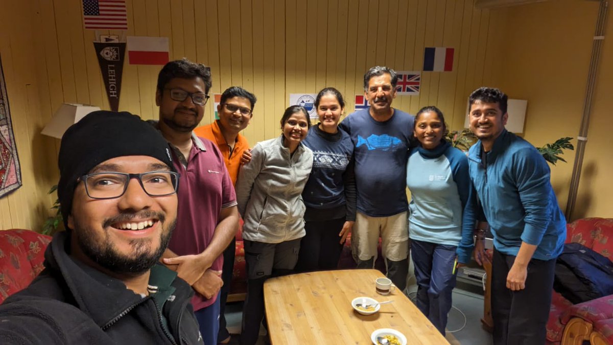 Biswa_92_Soils's tweet photo. Prof. Hanumant Singh (Northeastern University) and his team visited our Himadri station, and he discussed about future prospects of ROV (Remote Operating Vehicles) in polar sciences and shared his experiences with us. We hope to listen to him in the future at NCPOR soon. https://t.co/S1nsmDl6Vp