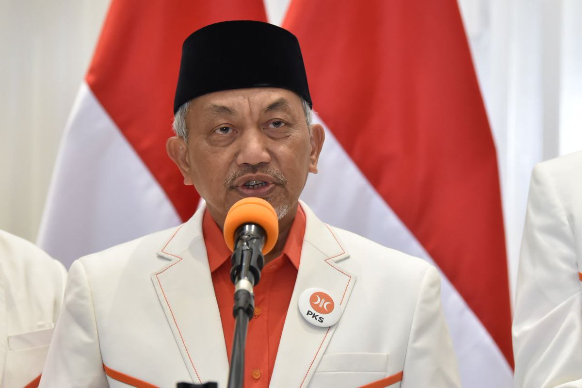 PKS menggelar konferensi pers terkait perkembangan di Koalisi Perubahan untuk Persatuan, Sabtu (2/9/2023).  Presiden PKS Ahmad Syaikhu menyebut, PKS akan merespons nama Cawapres Anies Baswedan yg saat ini dideklarasikan dengan membahasnya dalam sidang Musyawarah Majelis Syura.