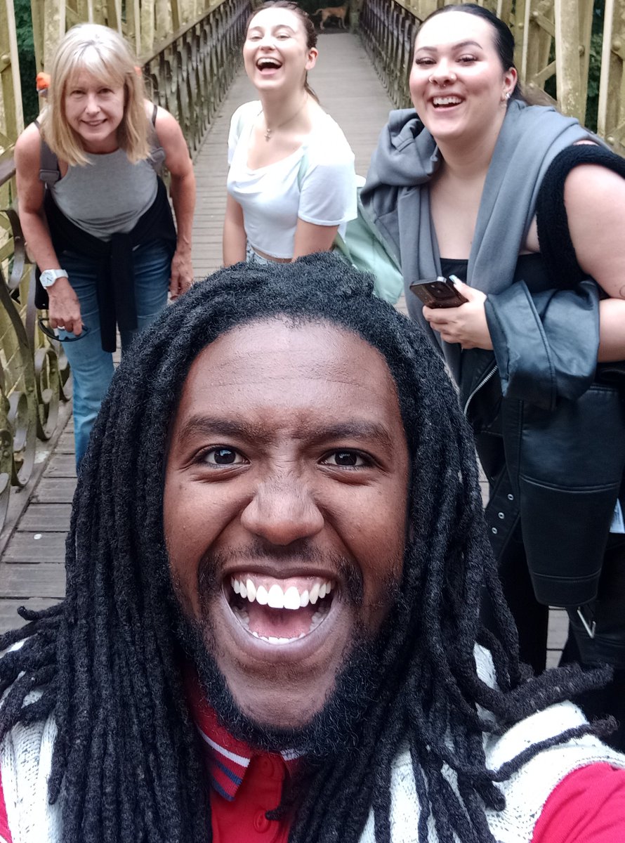 avahunt's tweet image. @DerbyUni @DerbyUniArts #AppliedTheatre Day trip out for MA Applied Theatre &amp;amp; Education students. Spotted a King Fisher, a Slow Worm, enjoyed Fish &amp;amp; Chips and much debate around theatre and changing the world!