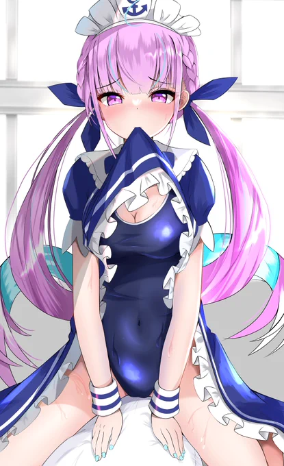 メイド服の中にスク水を着ているから今年は水着着たってことで#あくあーと 