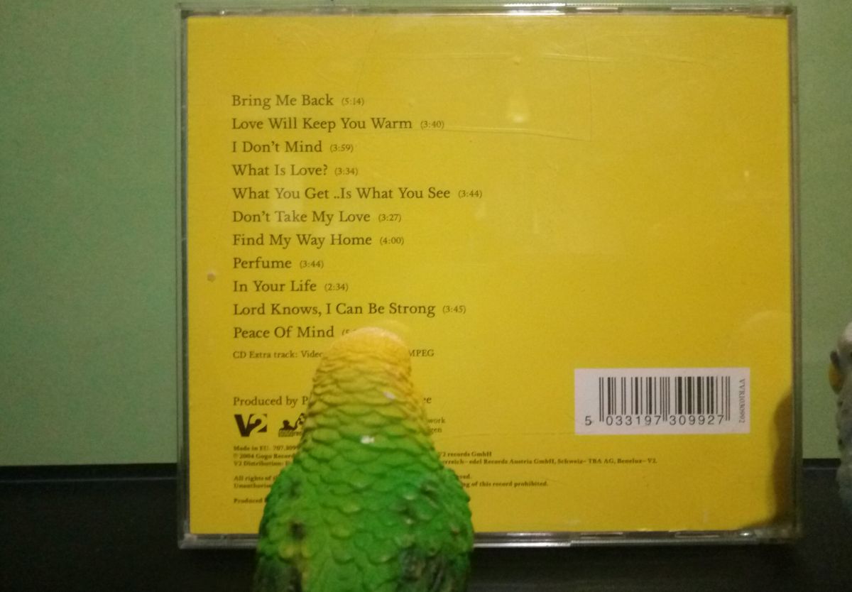 KuniyanBudgie's tweet photo. 作業に没頭したいので、歌詞の解らない洋楽で
(情けない…😔)
#NowPlaying #なうぷれ
Swan Lee 🇩🇰 『Swan Lee』(2004)
#SwanLee
↓ 「I Don't Mind」 MV
https://t.co/gfEJbNhuE9 https://t.co/MthxKH92z6