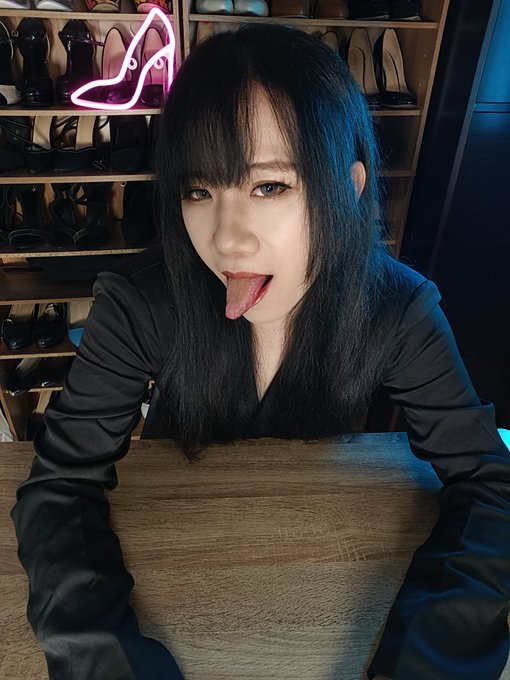 👅 https://t.co/I1XAuRbpub