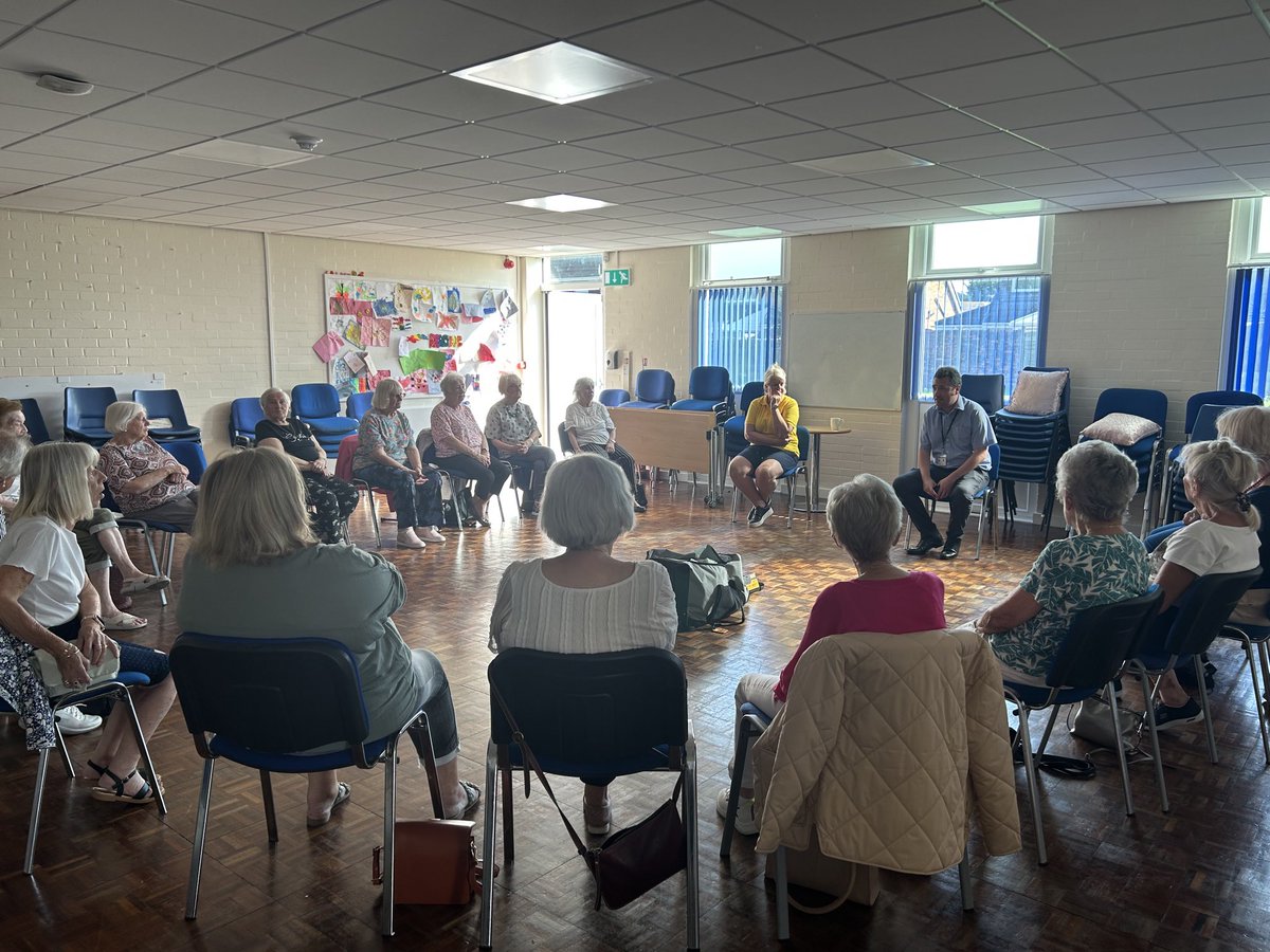 MolyneuxLabour's tweet photo. Great to have Phil from National Energy Action this morning at our health &amp; wellbeing session. Helpful advice and support to our residents on how to keep warm this winter ⁦@NEA_UKCharity⁩ ⁦@CllrMLock⁩ ⁦@dannybgmb1⁩ ⁦@paulamfraser1⁩ https://t.co/dWoJzsuEHn