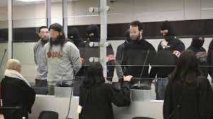 AlexandreNoppe's tweet image. Suivi aujourd’hui de la reprise du procès des attentats de Bruxelles du #22mars pour #LN24 
↪️ Pour Oussama Atar, le procureur demande une peine de prison à perpétuité et une déchéance de nationalité (LIVE THREAD) @LesNews24