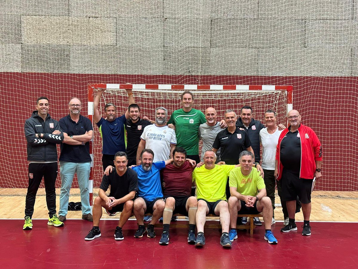 ctaeuskadibm's tweet photo. Ayer tuvo lugar el Stage de árbitr@s y anotador@s del @ctaeuskadibm en #Ermua y el de árbitr@s de 1a Nacional en #Valencia.

Suerte a tod@s en esta nueva temporada!🤞🏻🍀🤞🏻🍀
@EEF_FVascaBM @fvbm @GipuzkoaCta https://t.co/rv24xDoirT