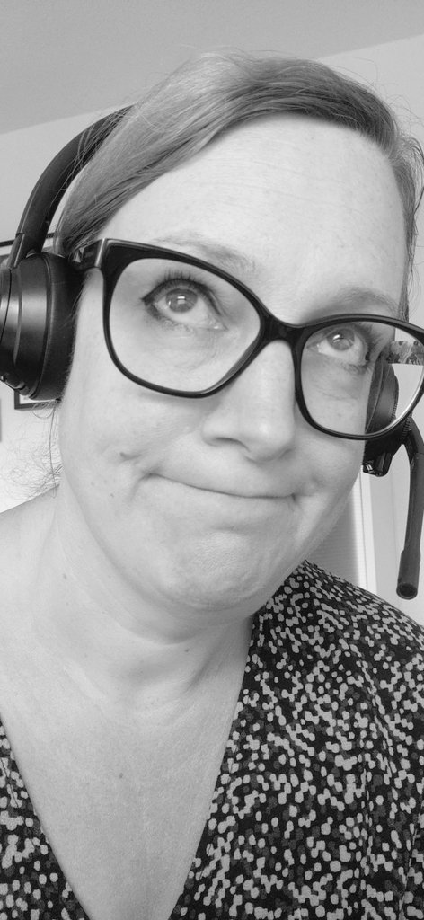 #Montagslaecheln einmal anders... Seit über zwei Stunden in der KBR-Sitzung sein kann anstrengend sein🤪