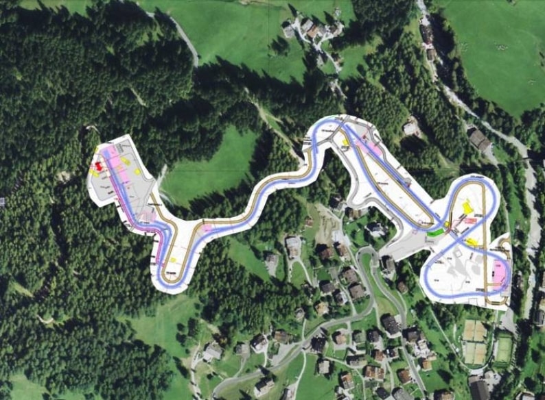 E se vi dicessi che...
Si sta per costruire una pista da bob per le olimpiadi invernali che costerà 124 milioni.
Costerà 694.000 € all'anno per la refrigerazione, avrà la necessità di un pelievo idrico di 3000 metri cubi di acqua e per far spazio al tracciato si sacrificheranno