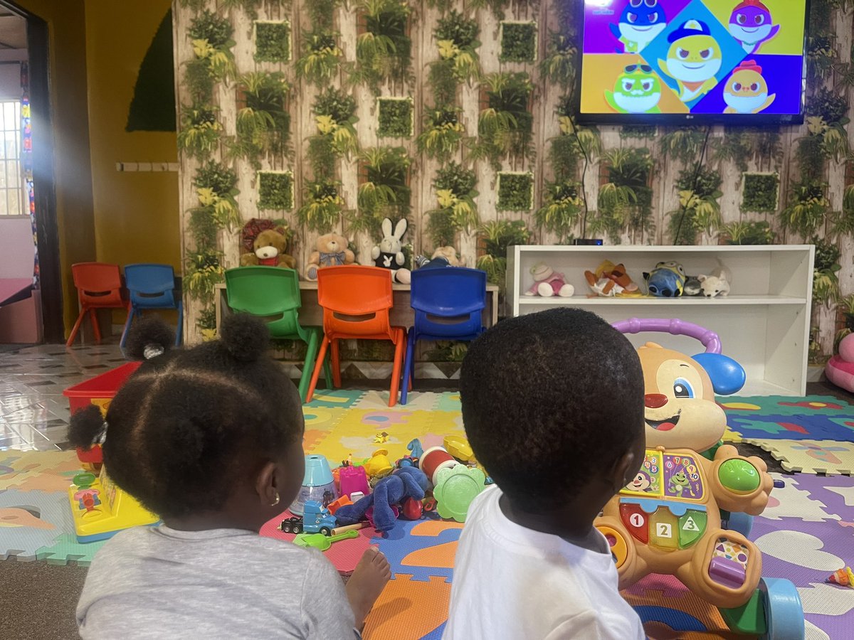 Glowing Future Academy tweet media