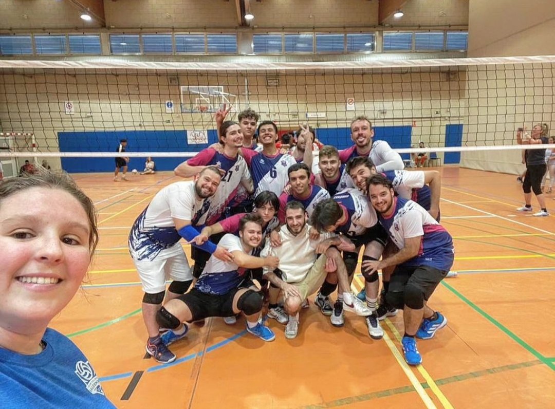 Vamos activando la nueva temporada 23-24! 
Empecemos con la misma felicidad con la que terminamos la anterior temporada! 🤜🏼🤛🏼