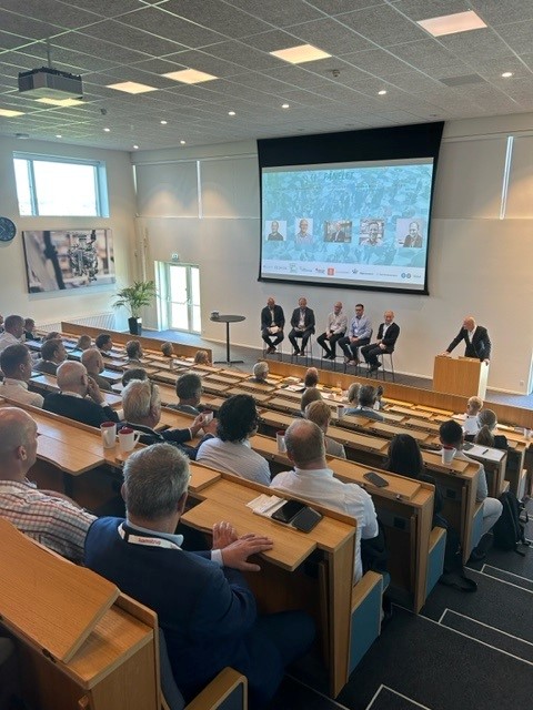 Kamstrup tweet media