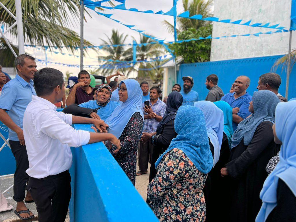 MDPSupportersMV's tweet photo. ބ. ތުޅާދޫ އެކީއެކަށް ޑިމޮކްރެޓްސްއަށް 👏 👏
#WeTheDemocrats https://t.co/IBDzxMM2uh